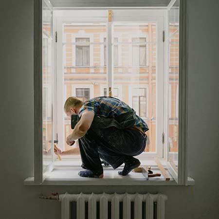 Installation and repair of doors/windows